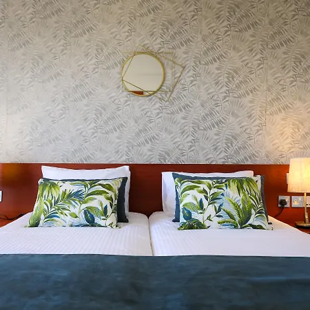 Hotel Iris