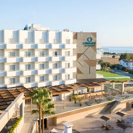 Iris Hotel