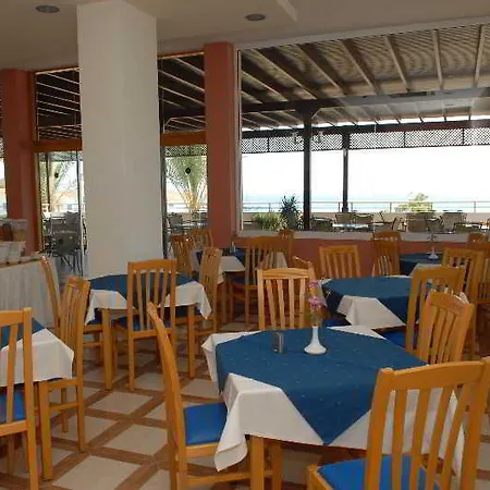 Hotel Iris